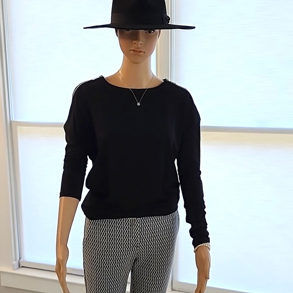 New Michael Kors top